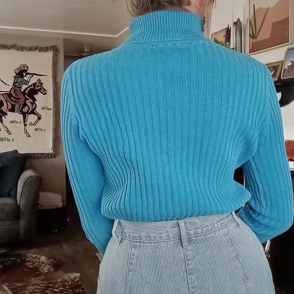 Express turtleneck - Picture 5 of 10